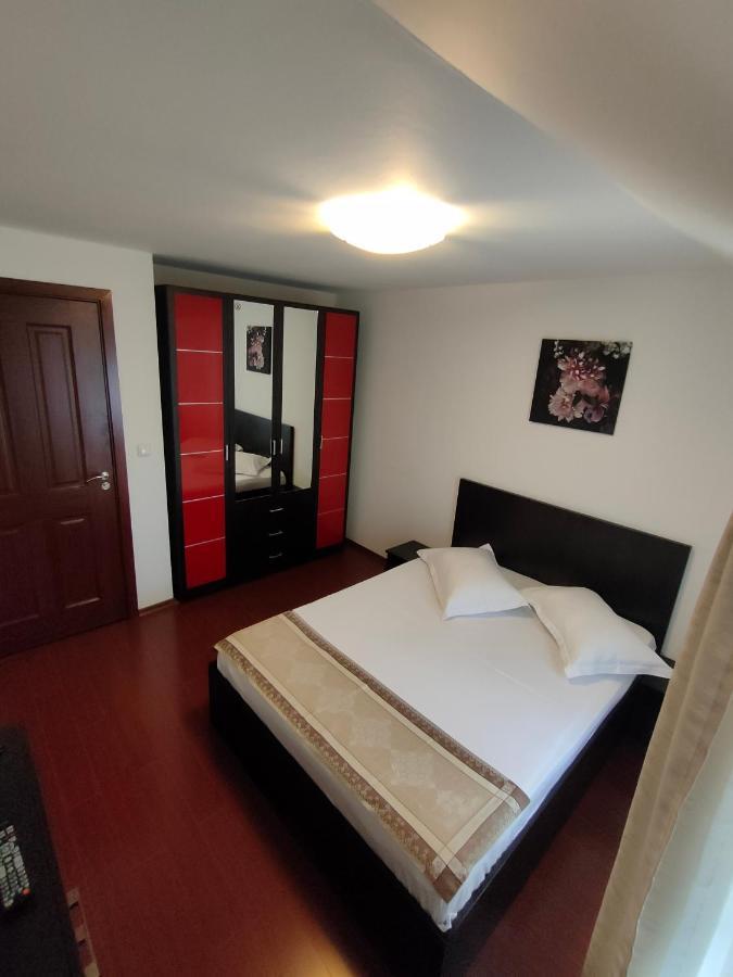 "Apartament"-Casa Genius Ploieşti Exterior foto