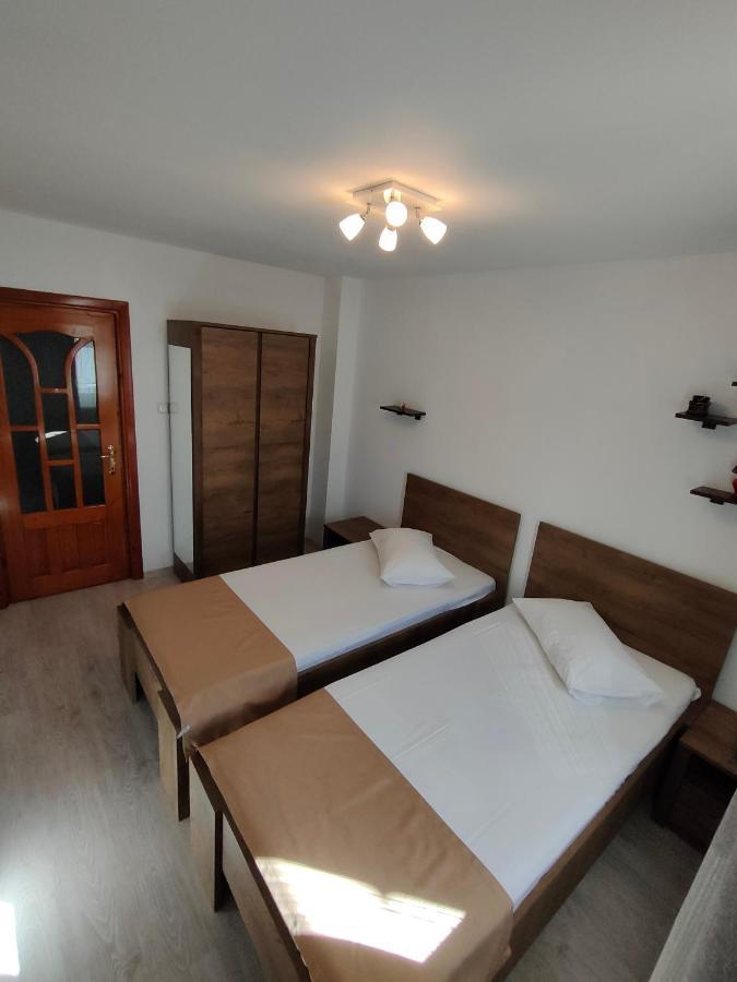 "Apartament"-Casa Genius Ploieşti Exterior foto